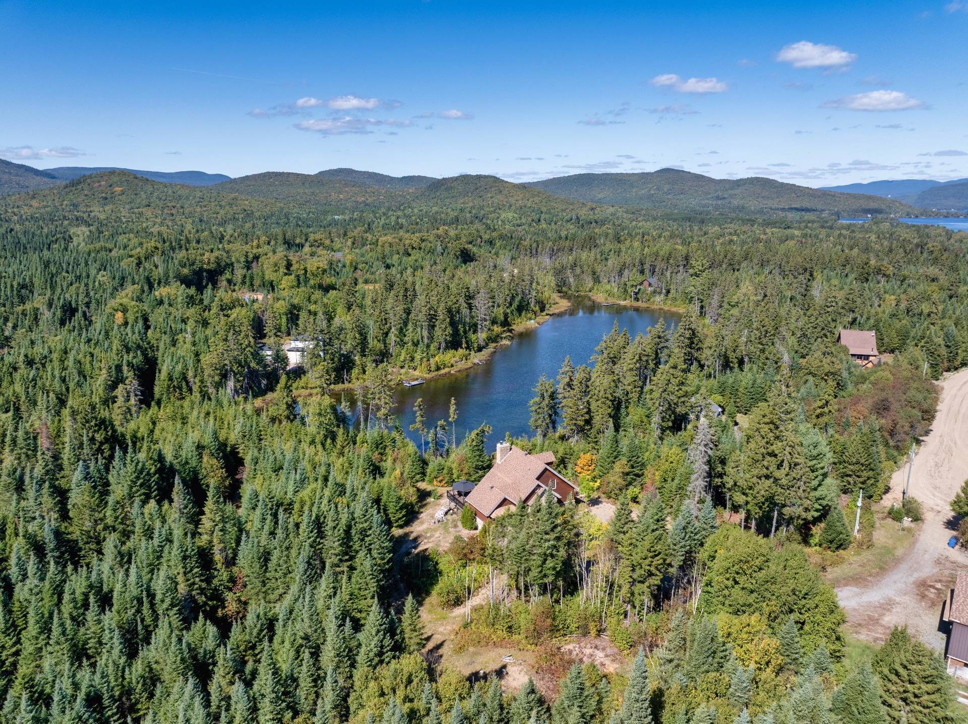 









50


Ch. des Iris

,
Saint-Donat,




QC
J0T2C0

