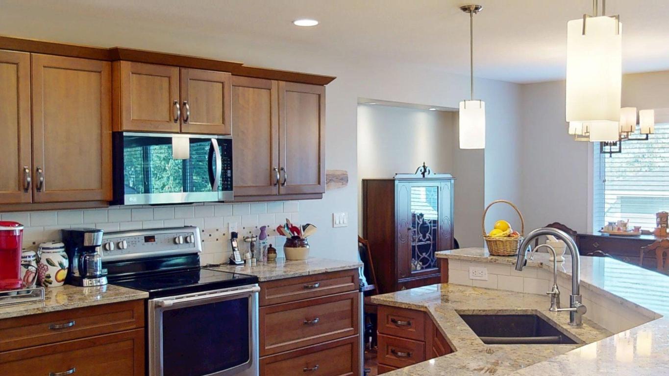 









1401


30th

Avenue, 50,
Cranbrook,




BC
V1C 0C1

