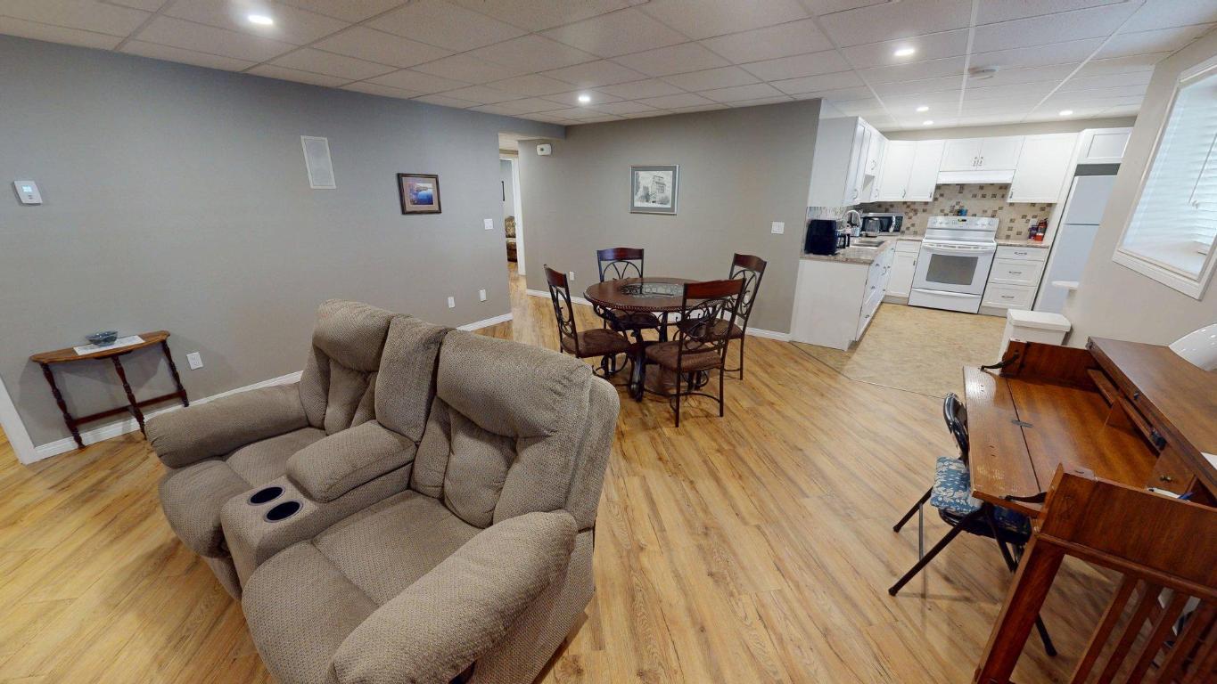 









1401


30th

Avenue, 50,
Cranbrook,




BC
V1C 0C1

