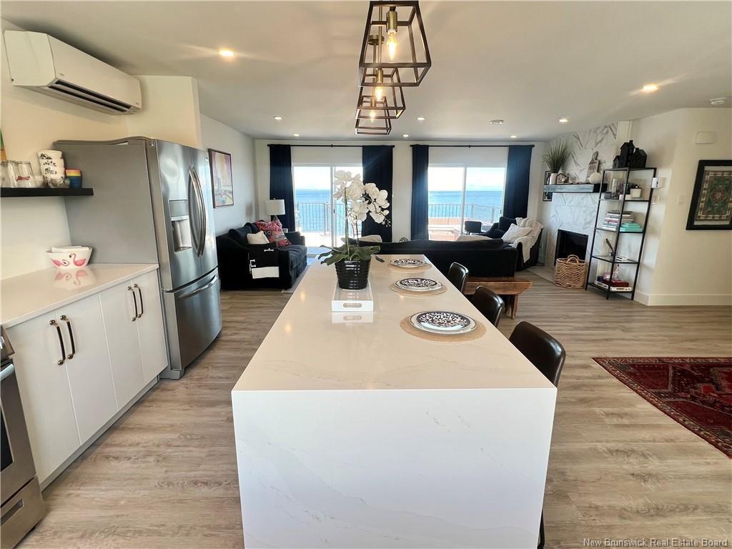 









251


Bayshore

,
Bathurst,




NB
E2A 6A5

