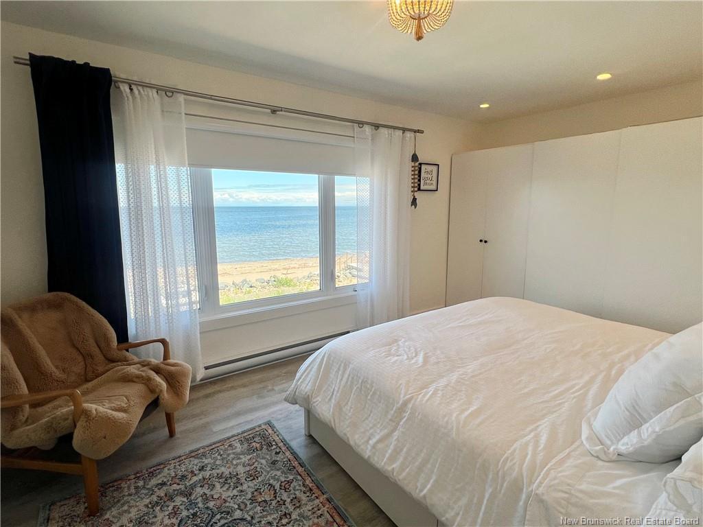 









251


Bayshore

,
Bathurst,




NB
E2A 6A5

