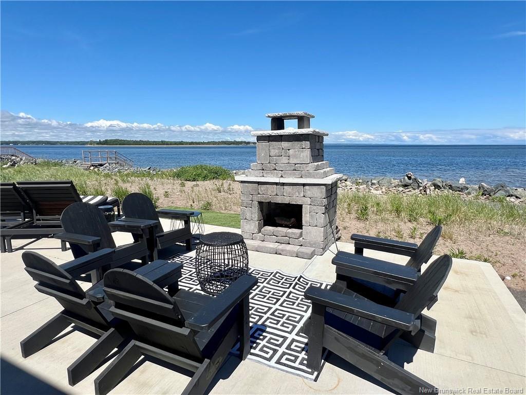 









251


Bayshore

,
Bathurst,




NB
E2A 6A5

