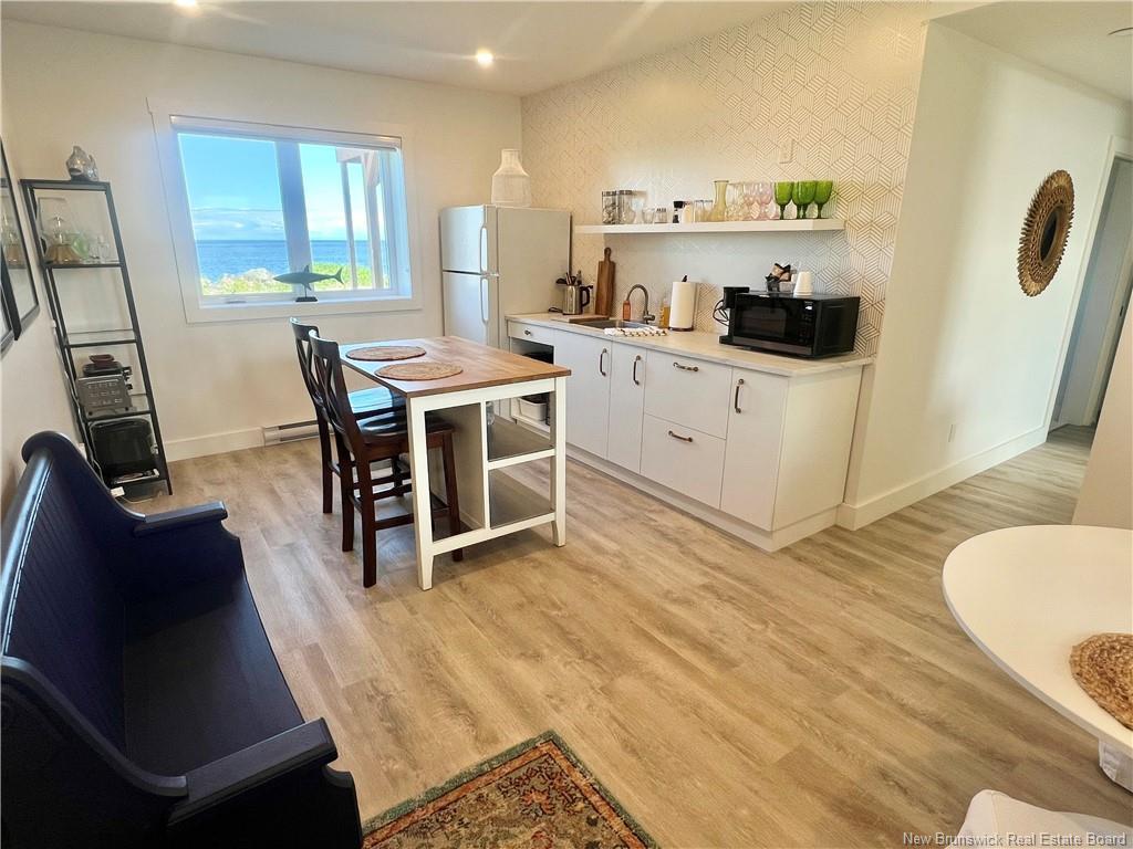 









251


Bayshore

,
Bathurst,




NB
E2A 6A5


