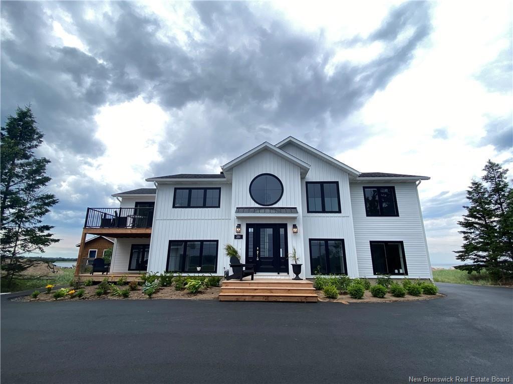 









251


Bayshore

,
Bathurst,




NB
E2A 6A5

