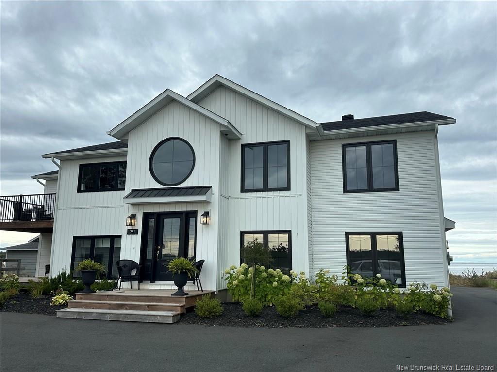 









251


Bayshore

,
Bathurst,




NB
E2A 6A5

