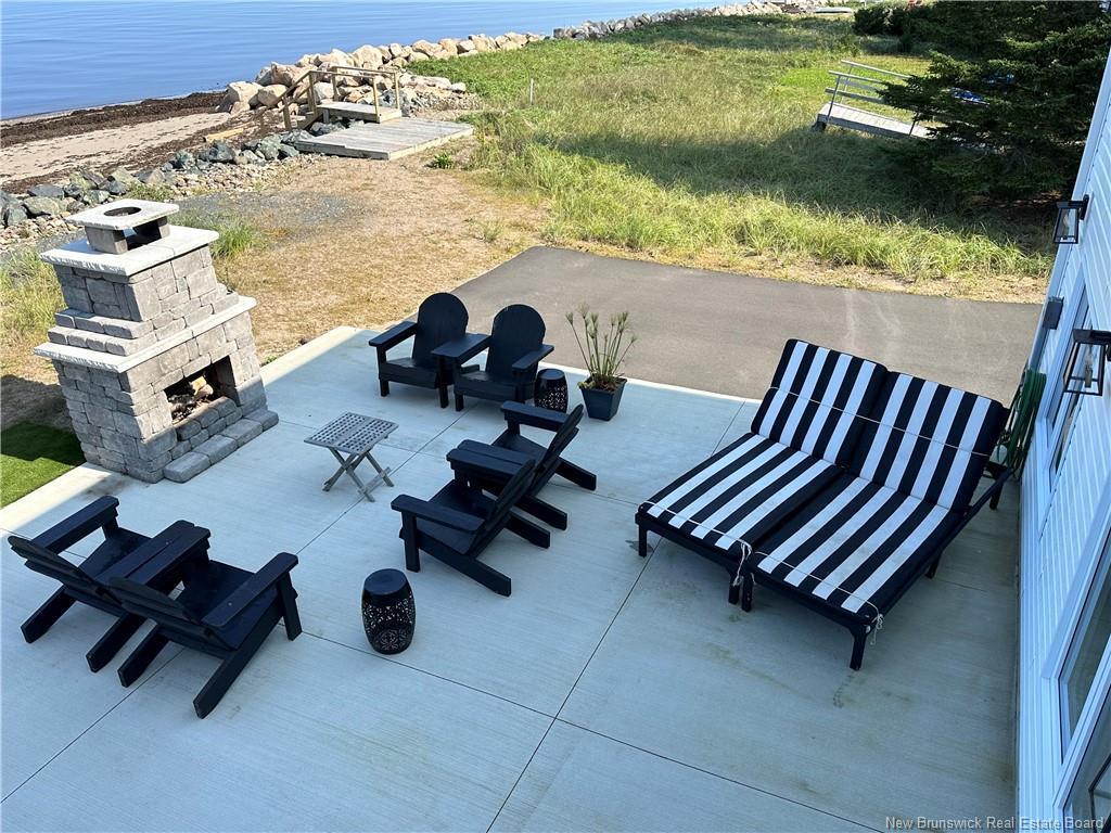 









251


Bayshore

,
Bathurst,




NB
E2A 6A5

