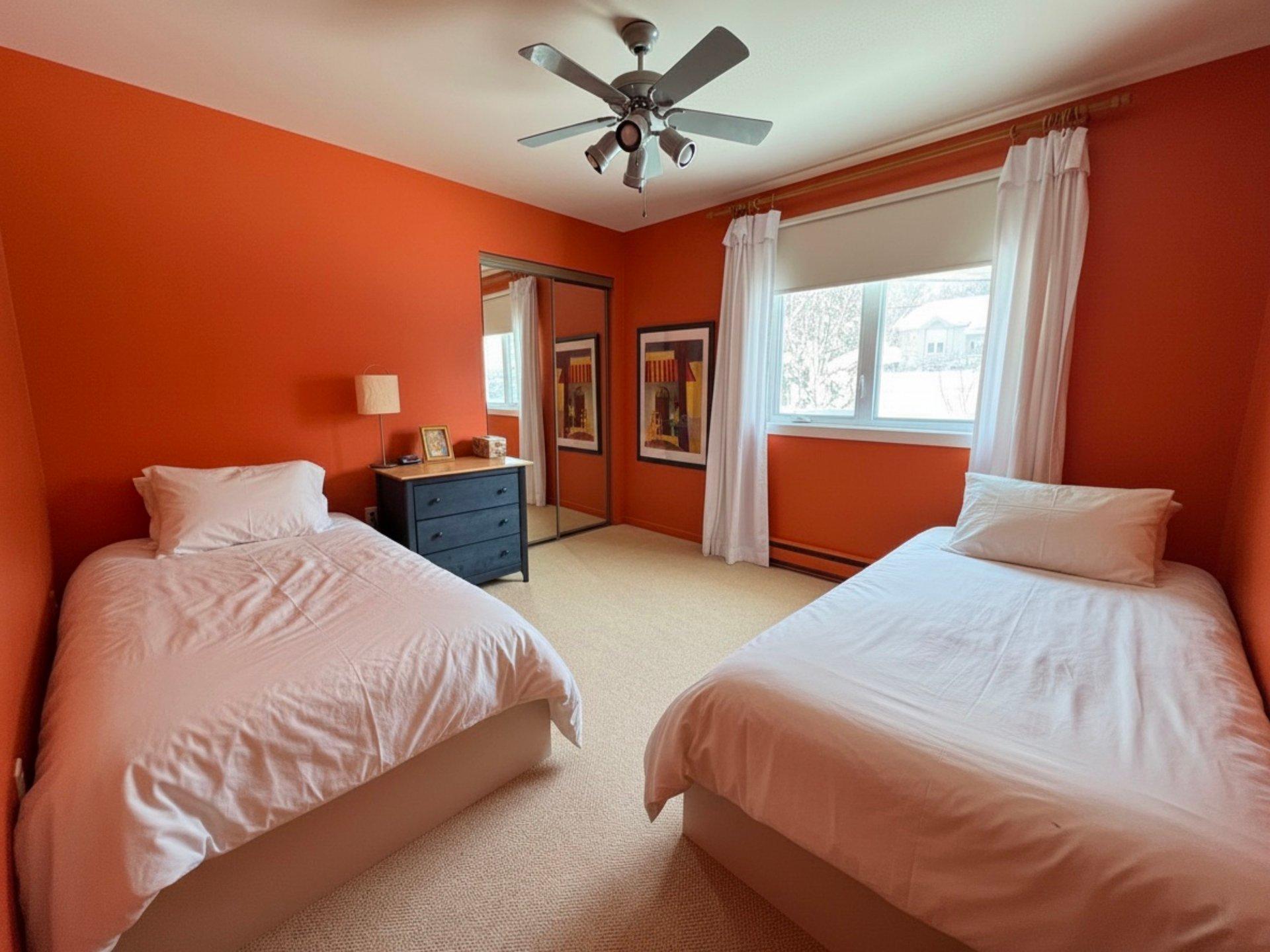 









1208


Rue Bellevue

, 5,
Mont-Blanc,




QC
J0T2G0

