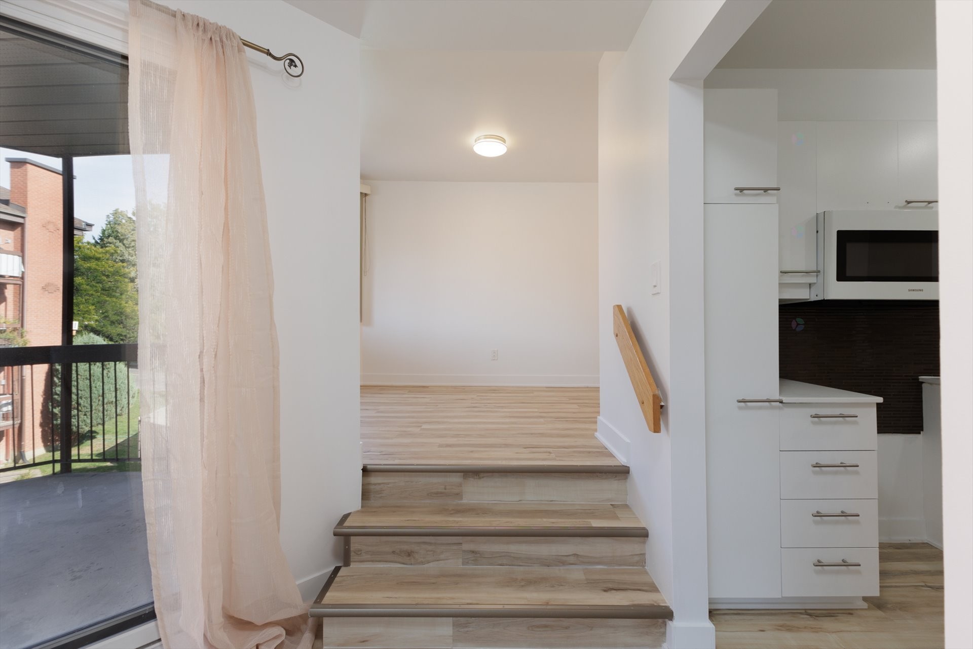 









1350


Rue Hyman

, 201,
Montréal (Pierrefonds-Roxboro),




QC
H8Y3N8

