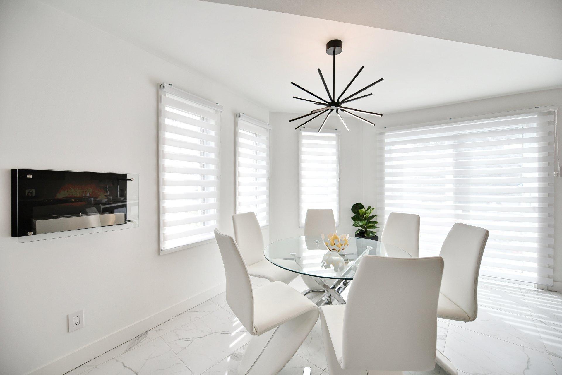 









8990


Place Rodier

,
Brossard,




QC
J4X1C1

