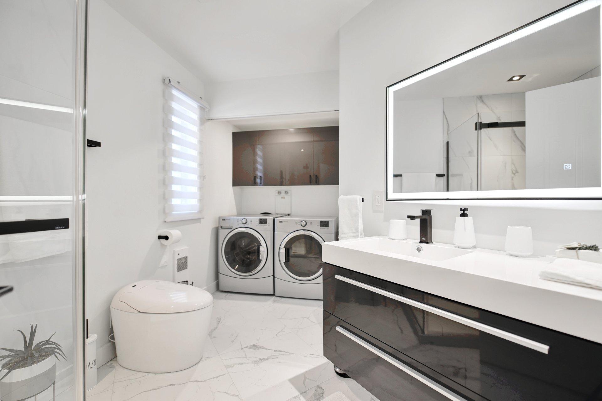 









8990


Place Rodier

,
Brossard,




QC
J4X1C1

