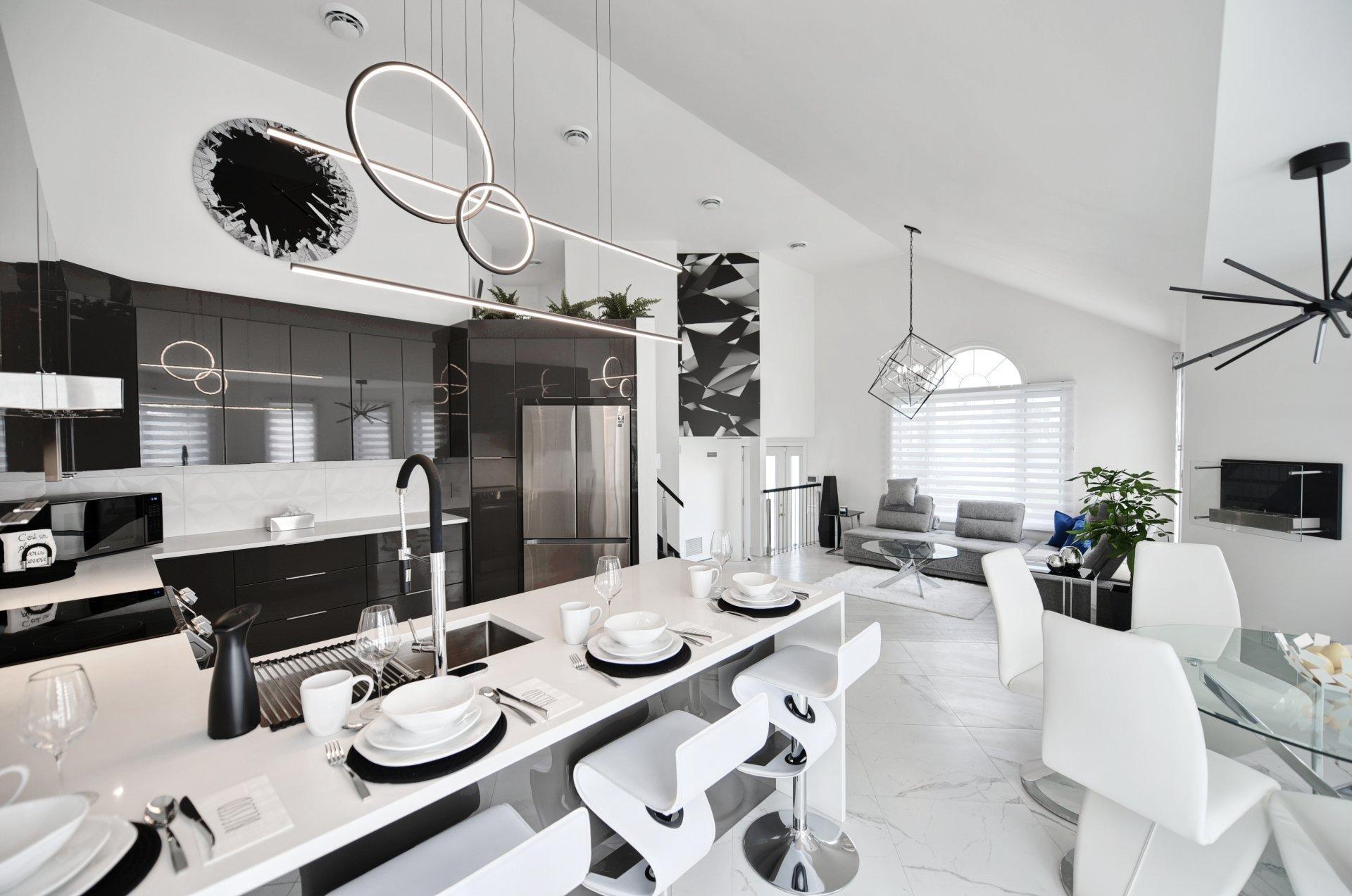 









8990


Place Rodier

,
Brossard,




QC
J4X1C1

