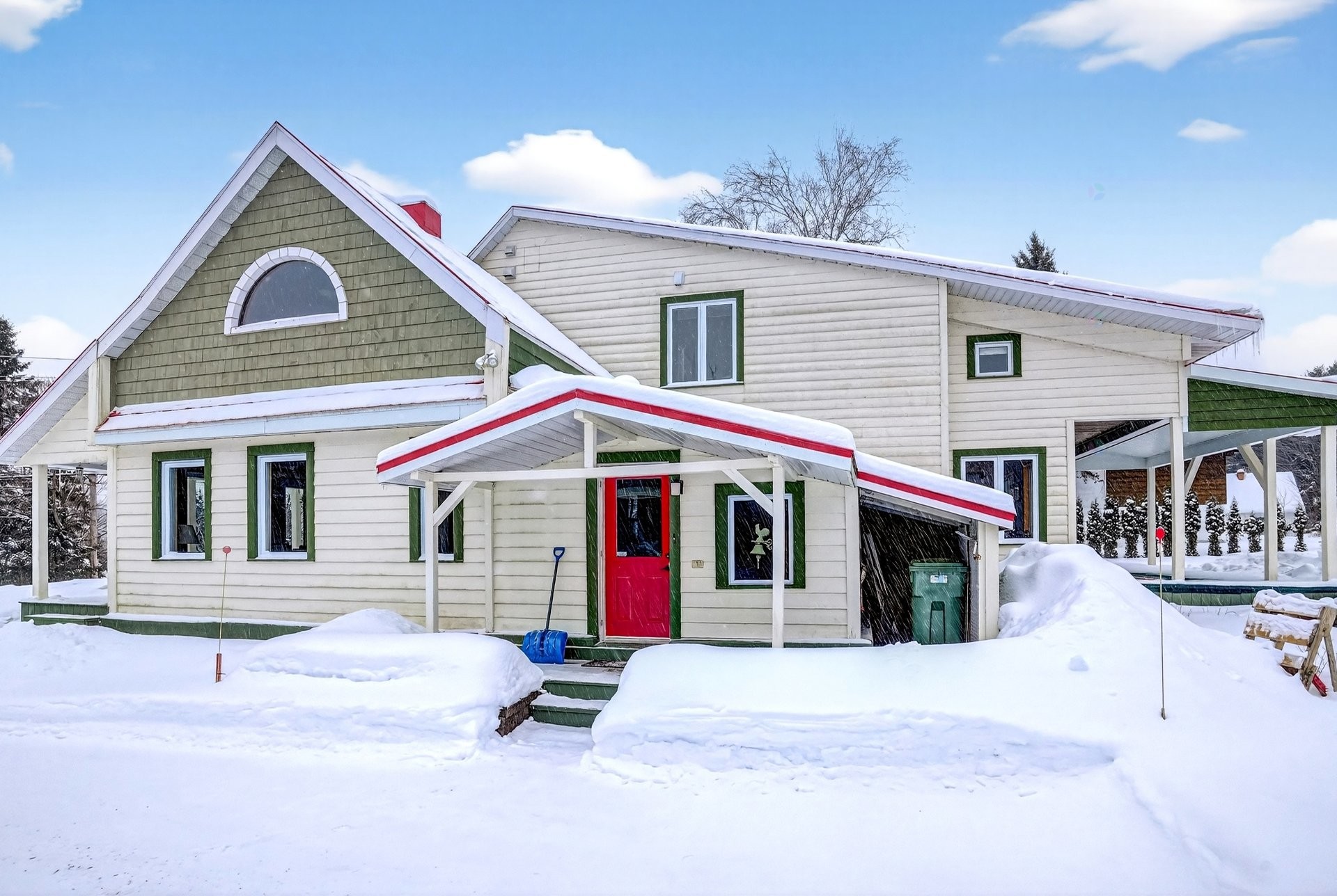 









1775


Ch. du Lac-des-Becs-Scie O.

,
Saint-Sauveur,




QC
J0R1R1

