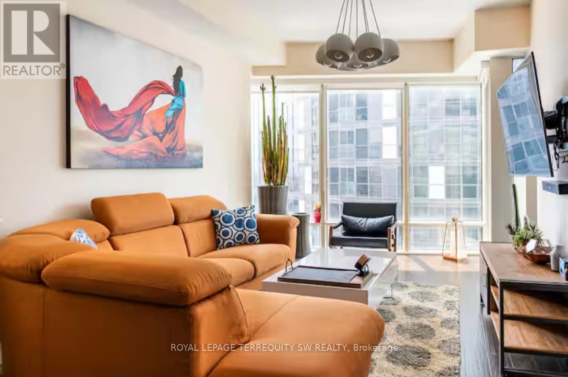 












2012 - 8 THE ESPLANADE

,
Toronto,




Ontario
M5E0A6

