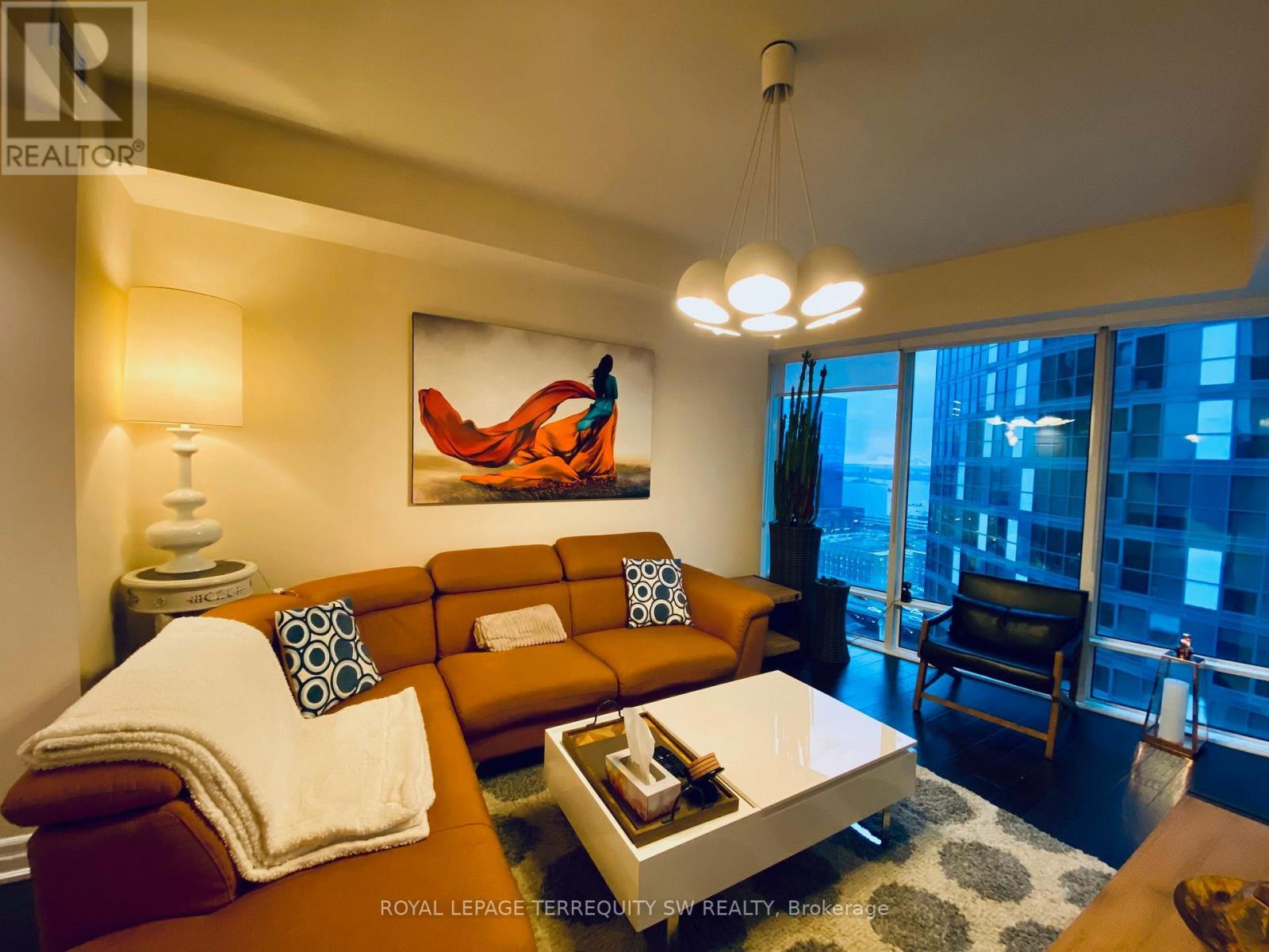 












2012 - 8 THE ESPLANADE

,
Toronto,




Ontario
M5E0A6

