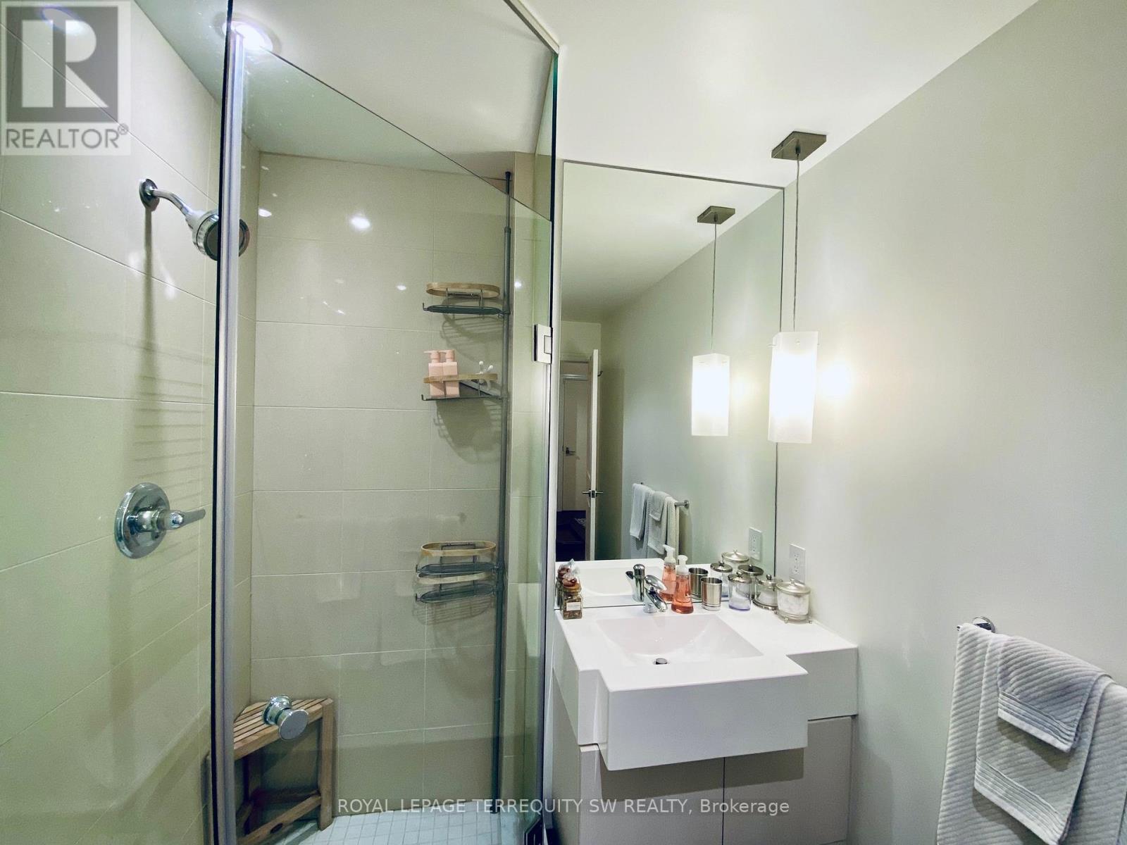 












2012 - 8 THE ESPLANADE

,
Toronto,




Ontario
M5E0A6

