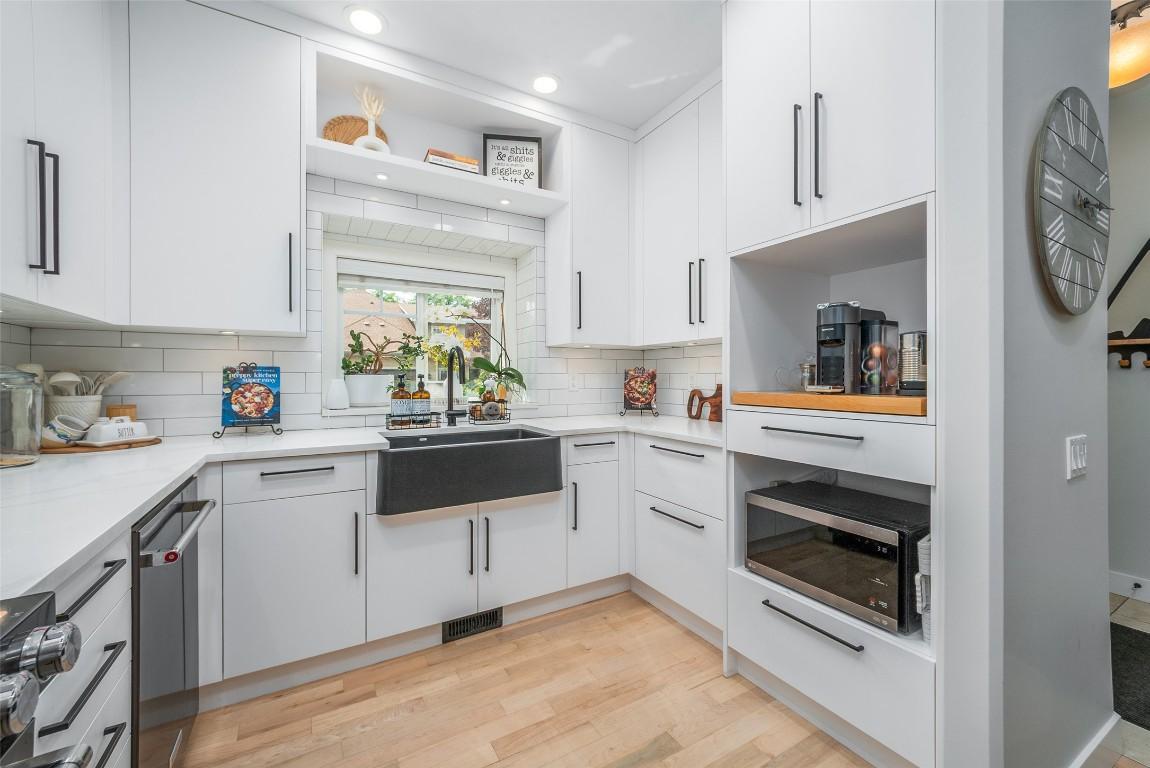 









690


Lequime

Road, 106,
Kelowna,




BC
V1W 5B8

