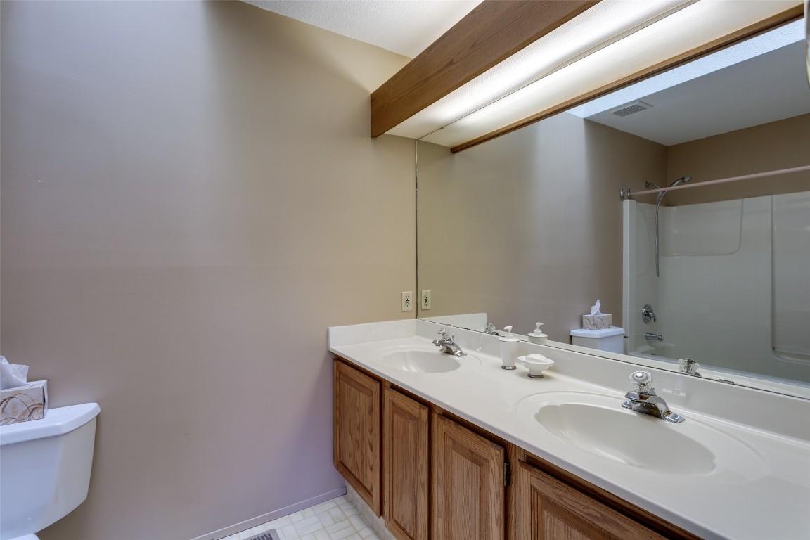 









950


Lanfranco

Road, 16,
Kelowna,




BC
V1W 3W8

