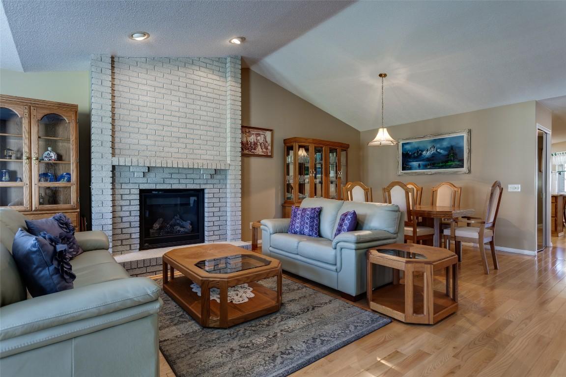 









950


Lanfranco

Road, 16,
Kelowna,




BC
V1W 3W8

