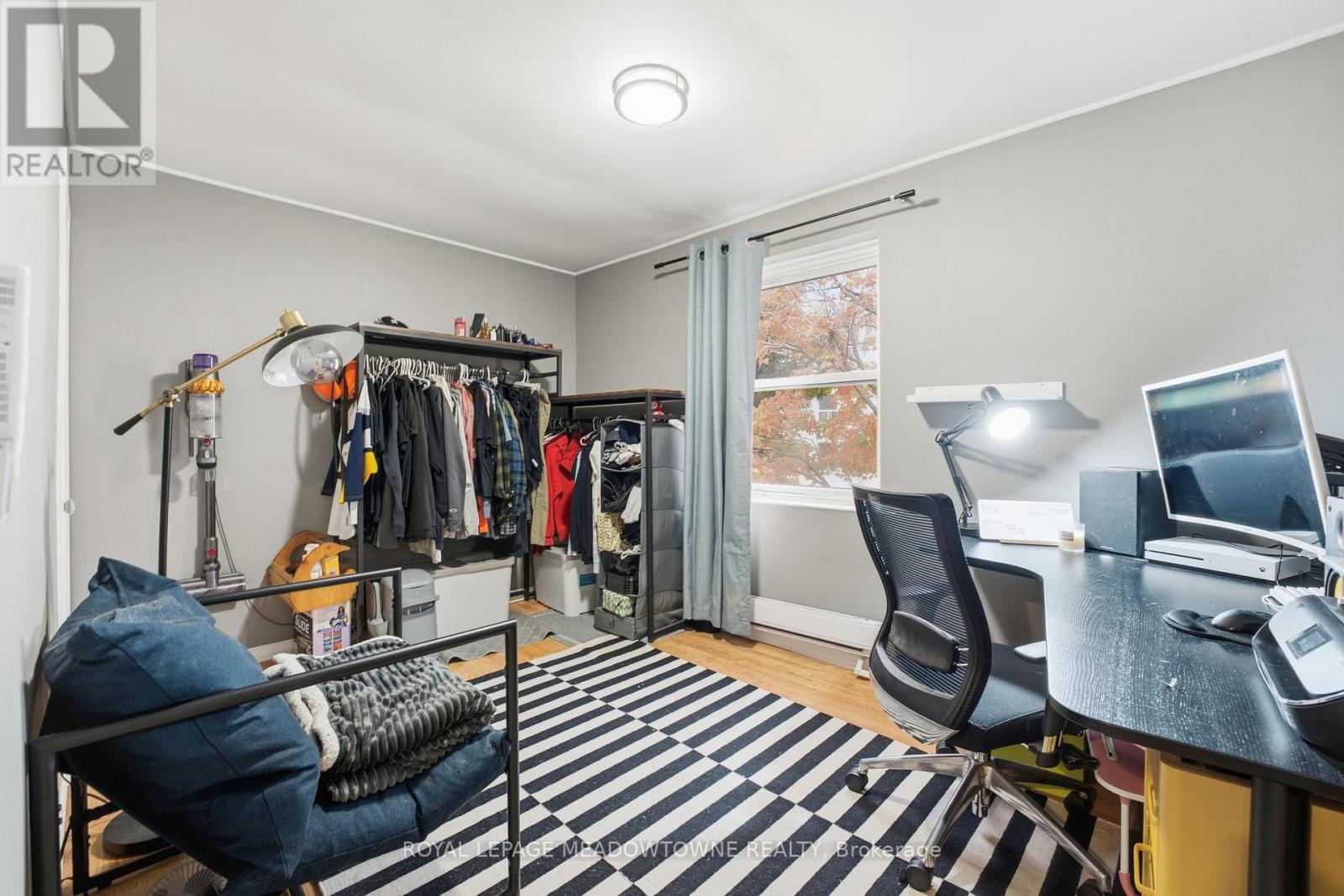 












15 - 1351 LAKESHORE ROAD

,
Burlington,




Ontario
L7S1B1

