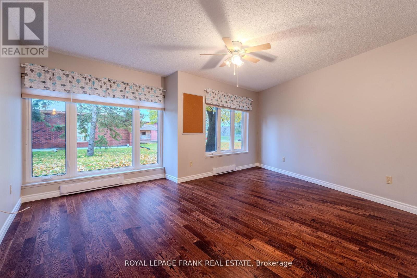 












112 - 2 HERITAGE WAY

,
Kawartha Lakes (Lindsay),




Ontario
K9V5P5

