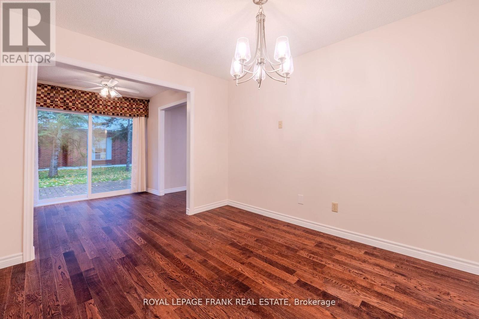 












112 - 2 HERITAGE WAY

,
Kawartha Lakes (Lindsay),




Ontario
K9V5P5

