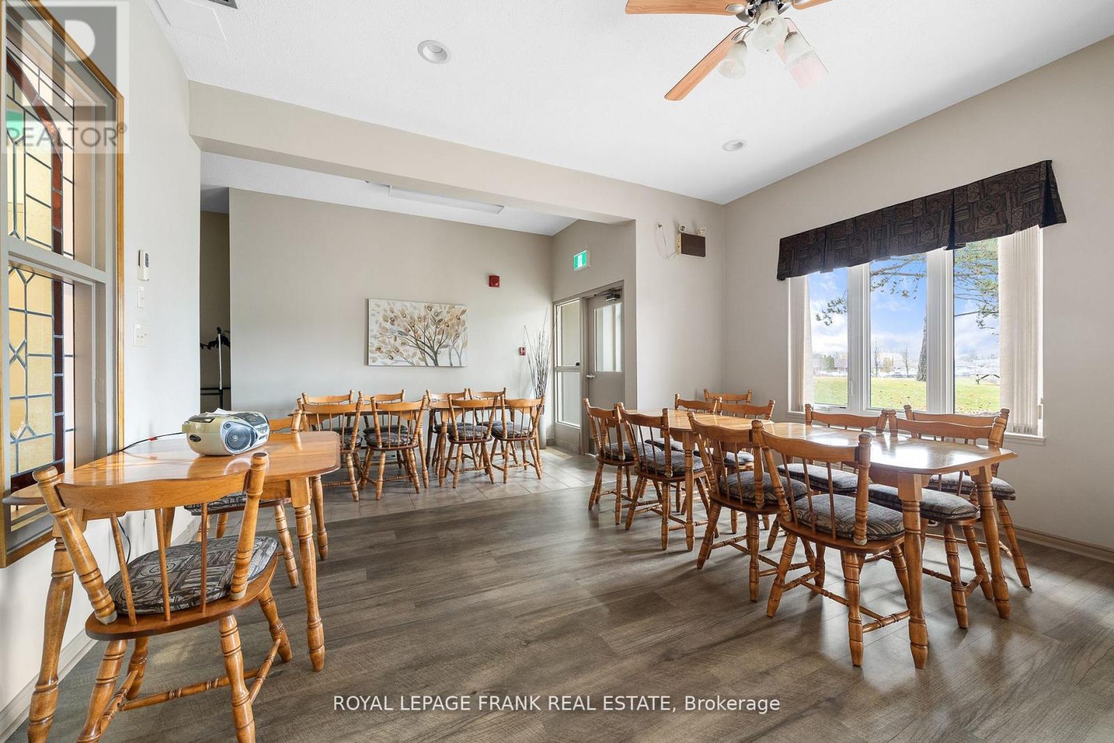 












112 - 2 HERITAGE WAY

,
Kawartha Lakes (Lindsay),




Ontario
K9V5P5

