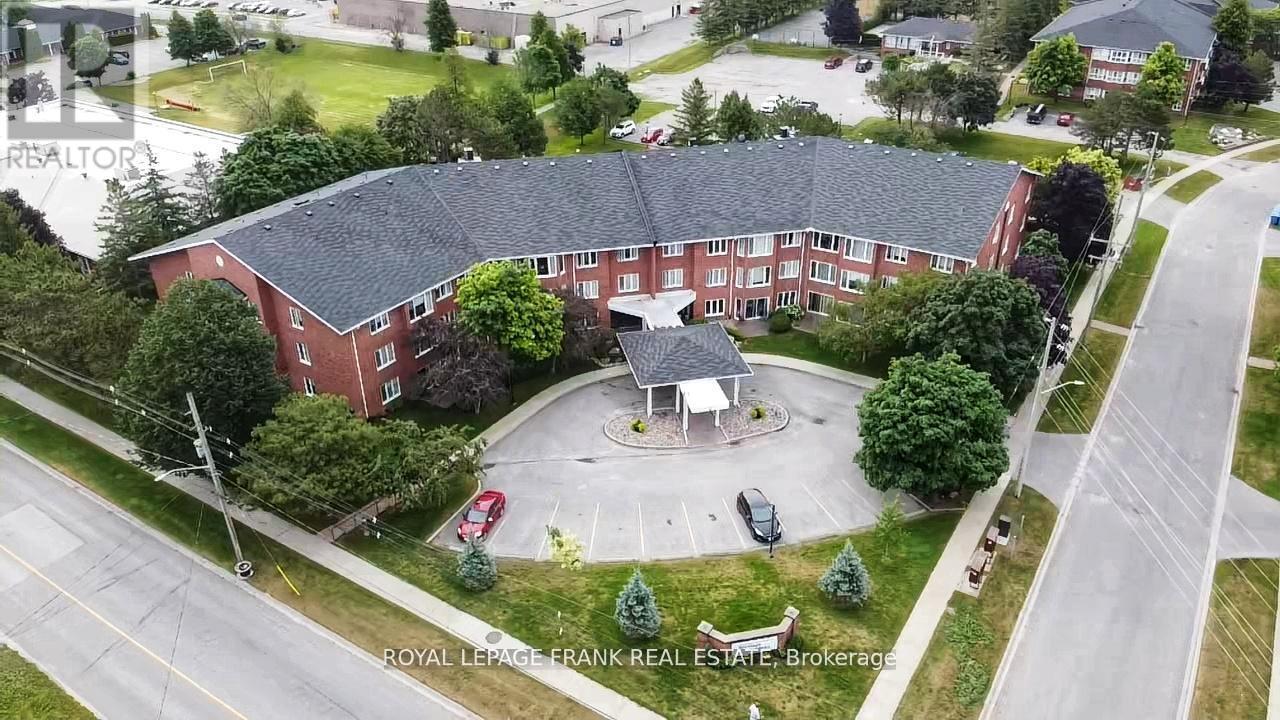 












112 - 2 HERITAGE WAY

,
Kawartha Lakes (Lindsay),




Ontario
K9V5P5

