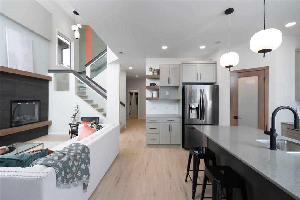 












14 Dave's Cove

,
West St Paul,




Manitoba
R2V5K1

