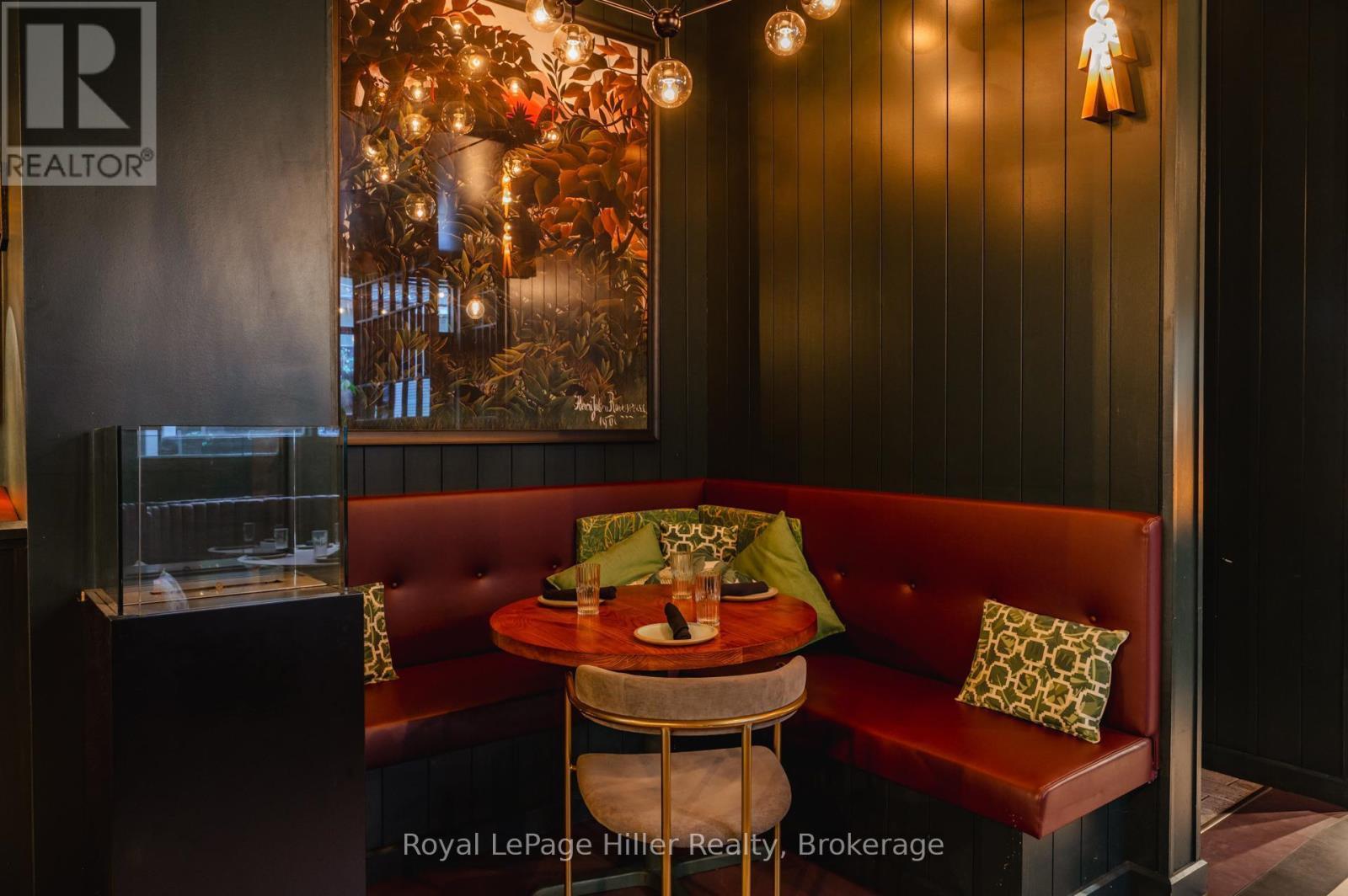 












34 BRUNSWICK STREET

,
Stratford,




Ontario
N5A3L8

