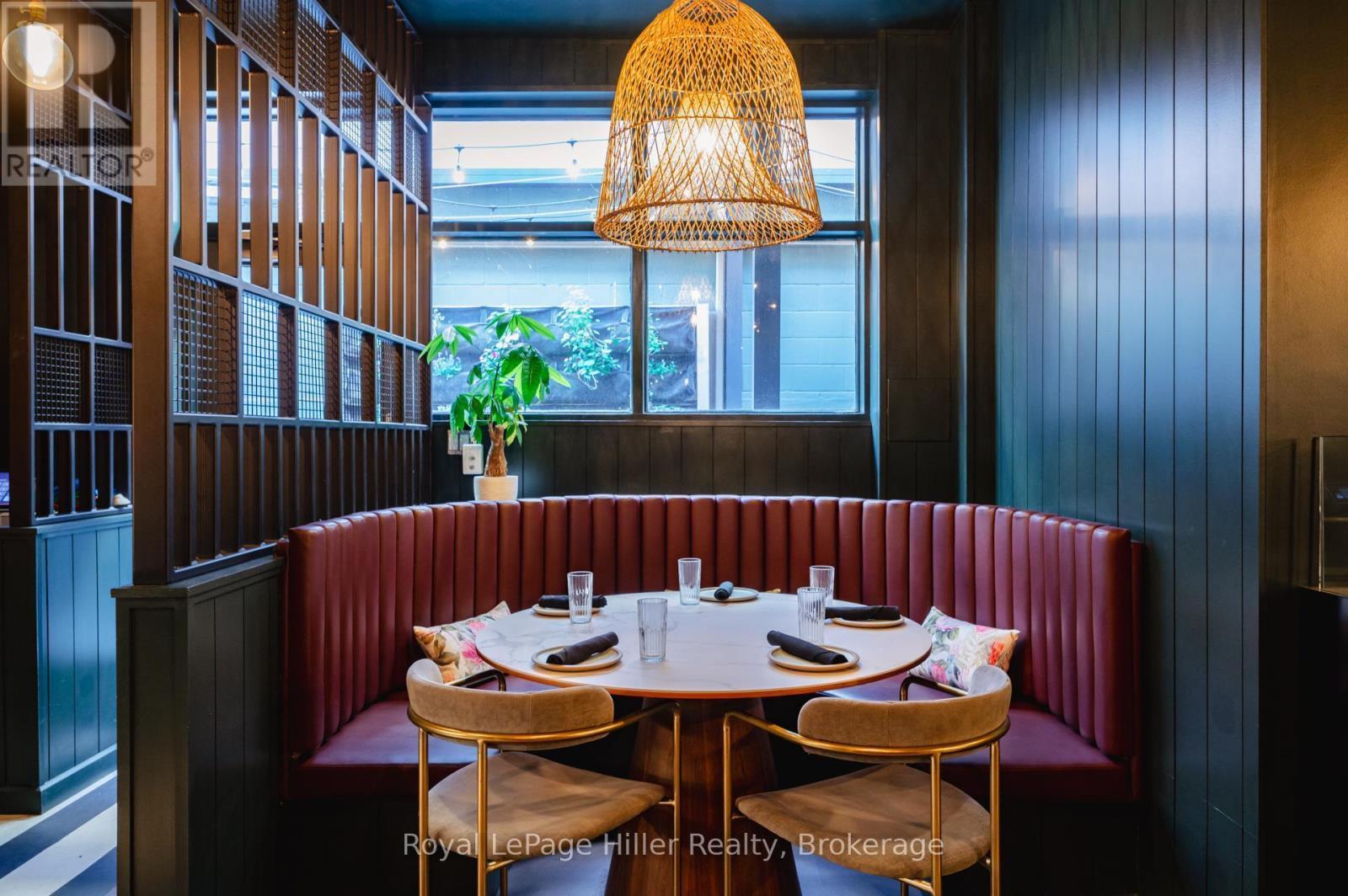 












34 BRUNSWICK STREET

,
Stratford,




Ontario
N5A3L8

