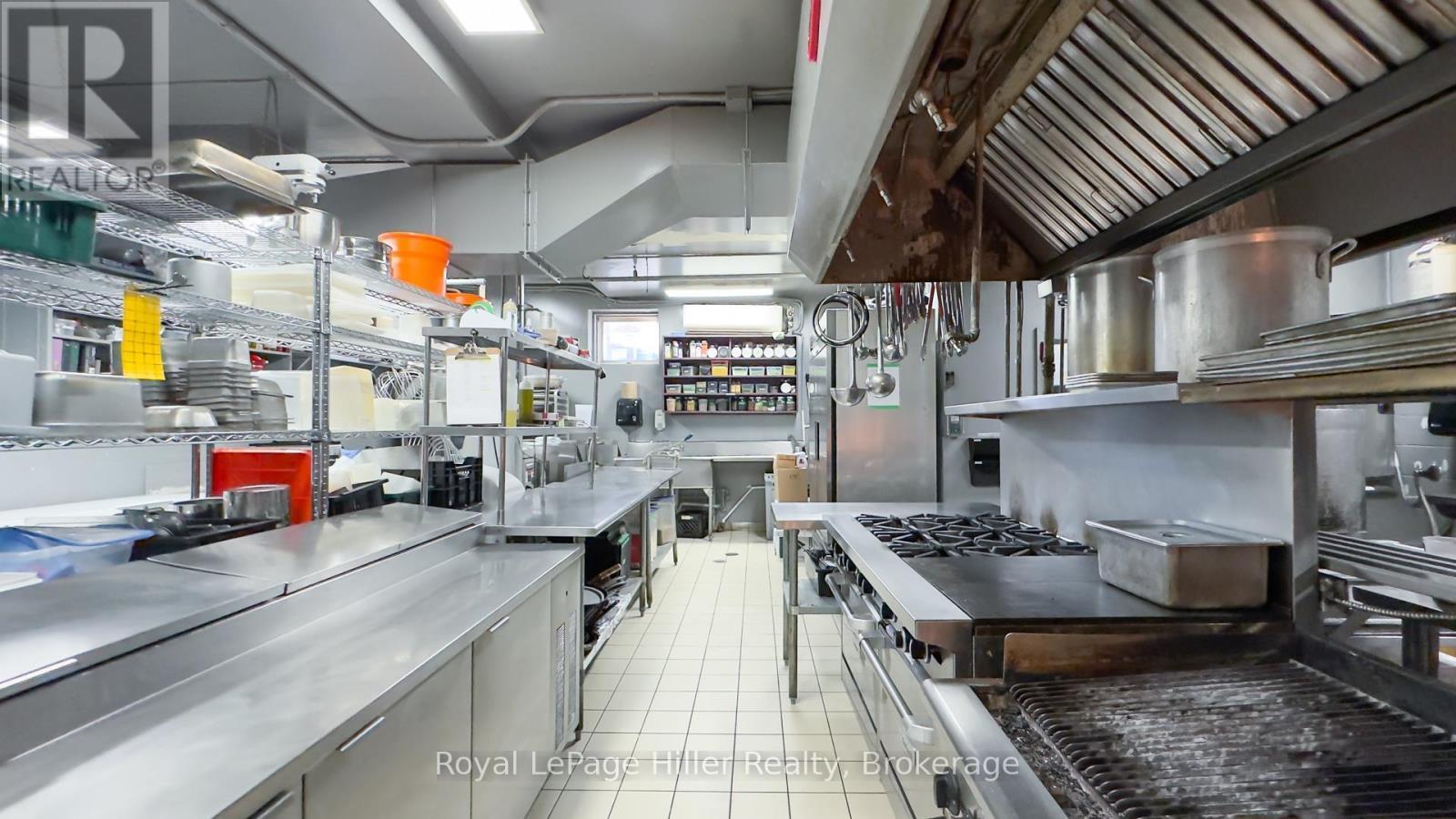 












34 BRUNSWICK STREET

,
Stratford,




Ontario
N5A3L8

