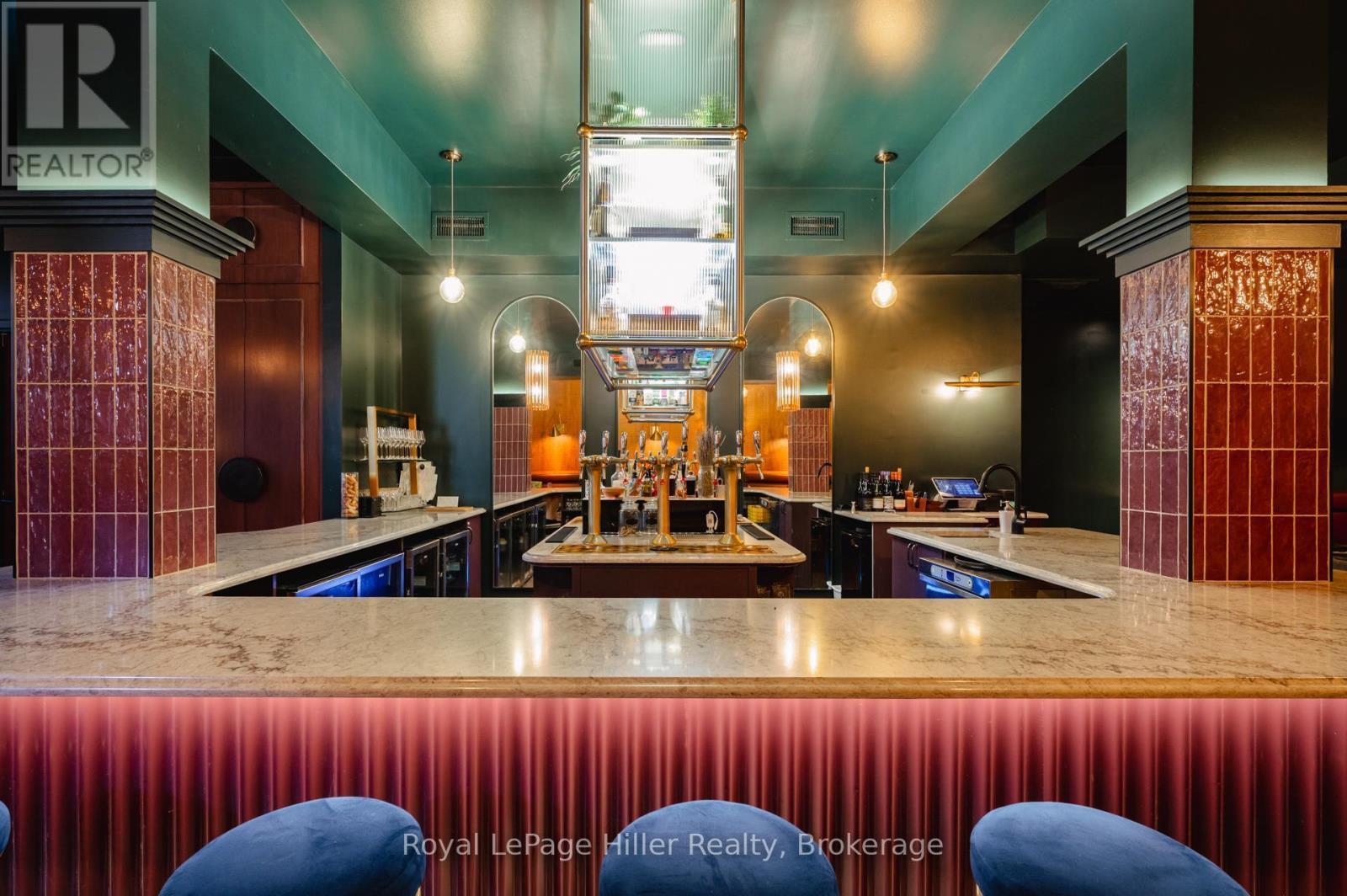 












34 BRUNSWICK STREET

,
Stratford,




Ontario
N5A3L8

