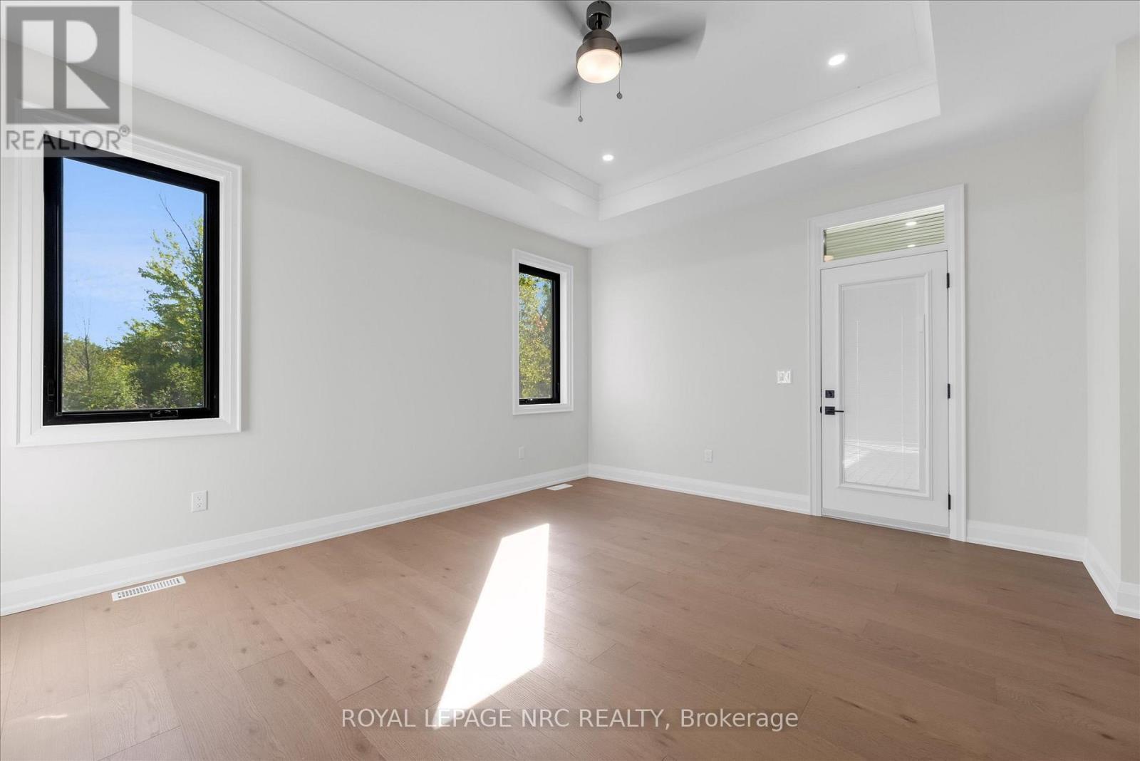 












207 FORKS ROAD

,
Welland (Dain City),




Ontario
L3B6C5

