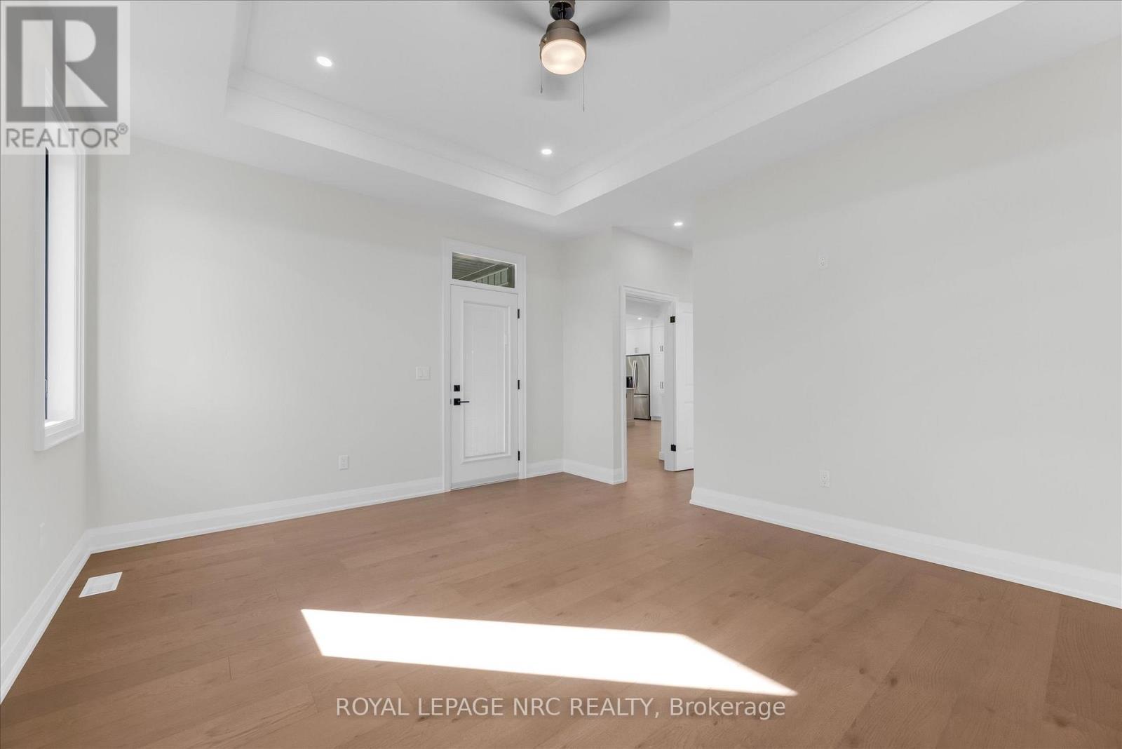 












207 FORKS ROAD

,
Welland (Dain City),




Ontario
L3B6C5

