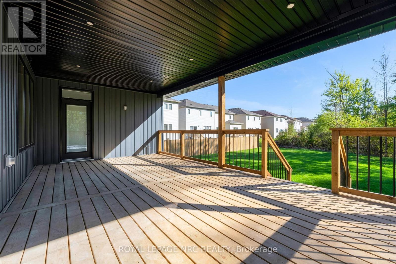 












207 FORKS ROAD

,
Welland (Dain City),




Ontario
L3B6C5

