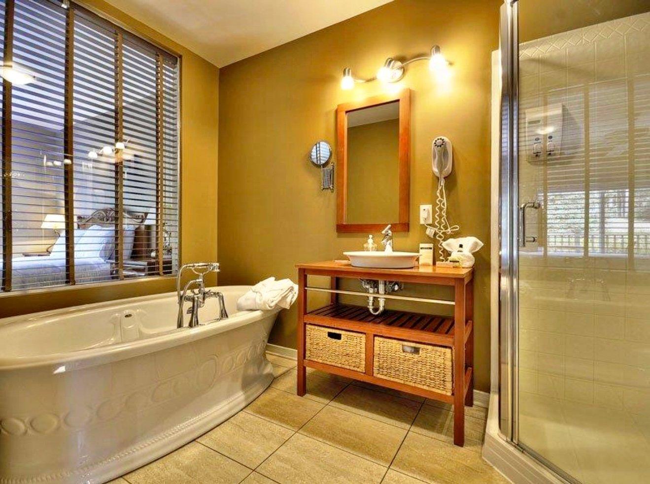 









570


Ch. des Frênes

, 3306,
Piedmont,




QC
J0R1K0

