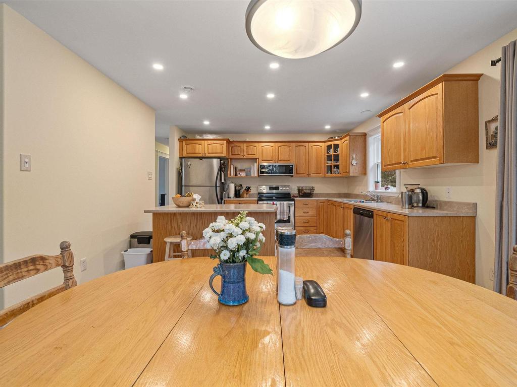 












89 Clearwood Court

,
Head Of St. Margarets Bay,




NS
B3Z 0E7

