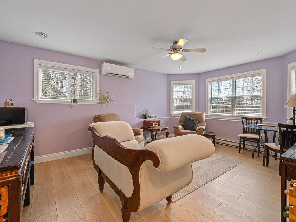 












89 Clearwood Court

,
Head Of St. Margarets Bay,




NS
B3Z 0E7

