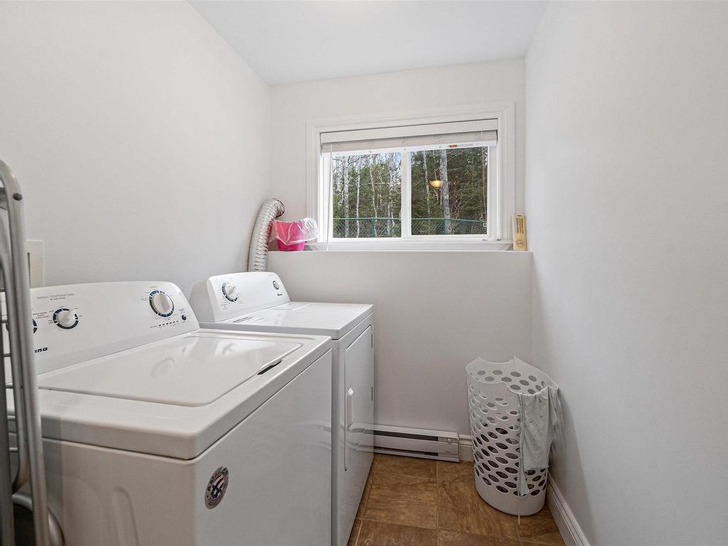 












89 Clearwood Court

,
Head Of St. Margarets Bay,




NS
B3Z 0E7

