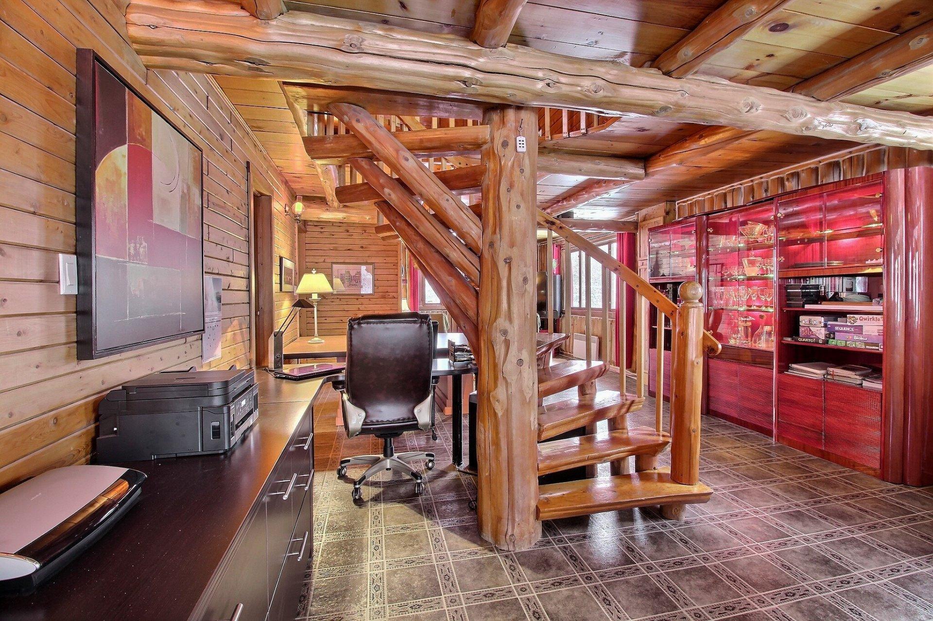 









62


Route 143

,
Melbourne,




QC
J0B2B0

