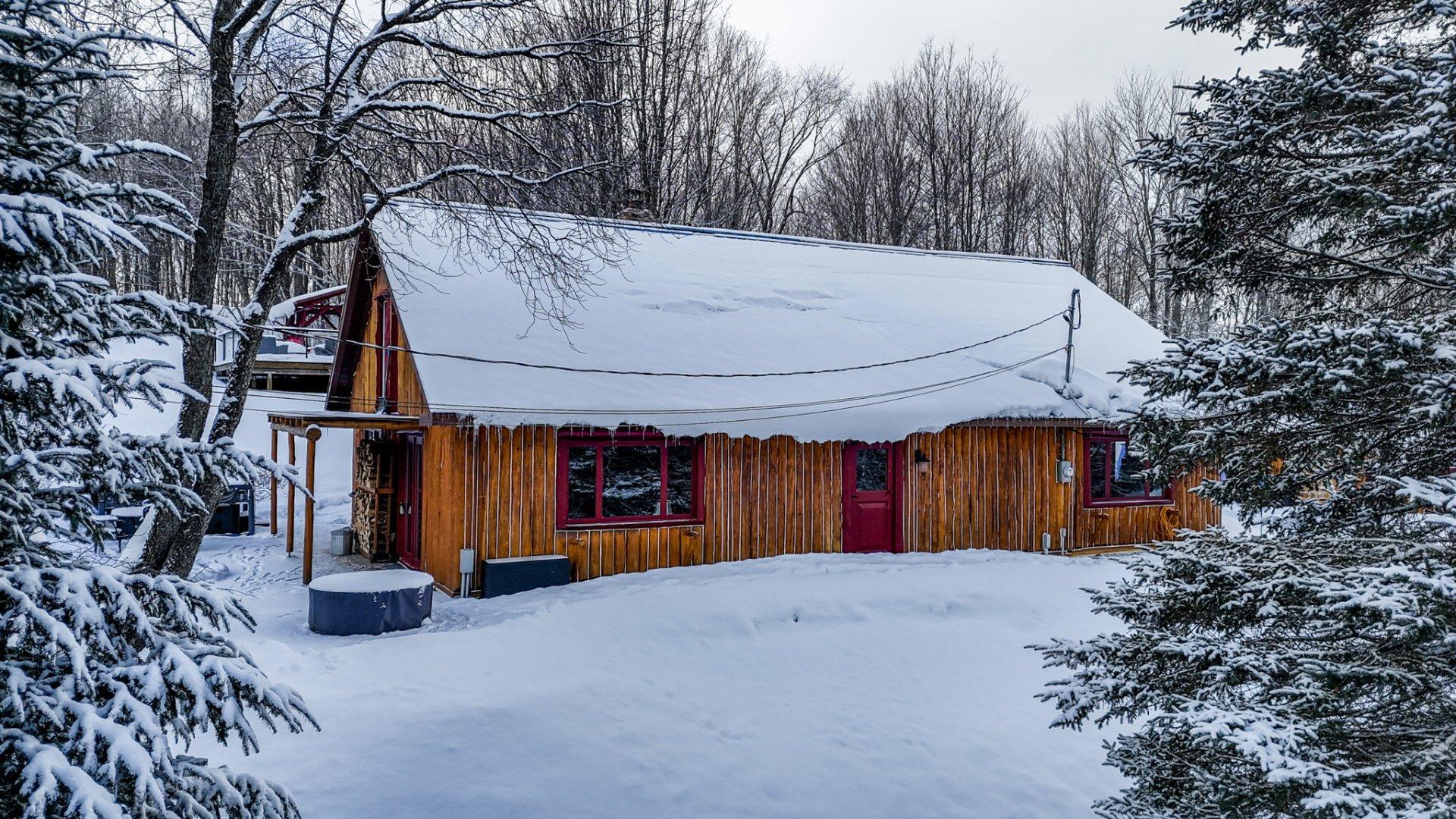 









62


Route 143

,
Melbourne,




QC
J0B2B0

