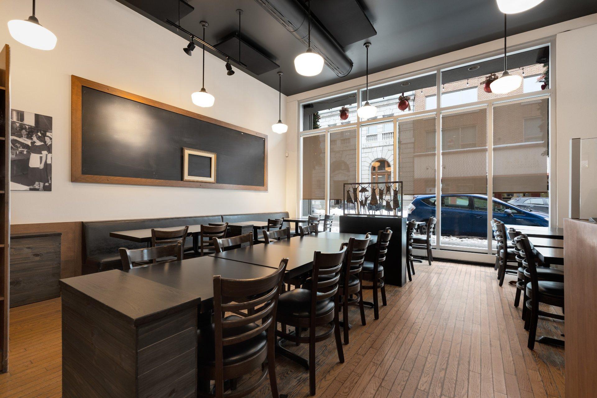 









82


Rue Wellington N.

,
Sherbrooke (Les Nations),




QC
J1H5B8

