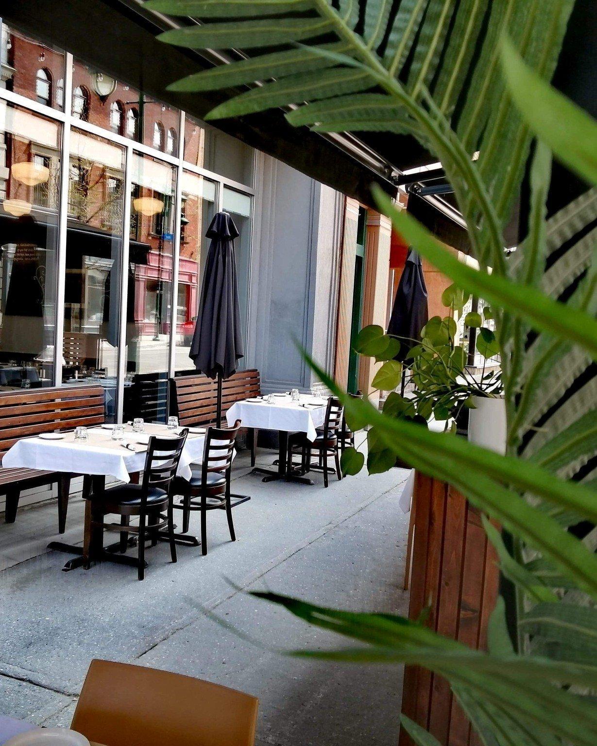 









82


Rue Wellington N.

,
Sherbrooke (Les Nations),




QC
J1H5B8

