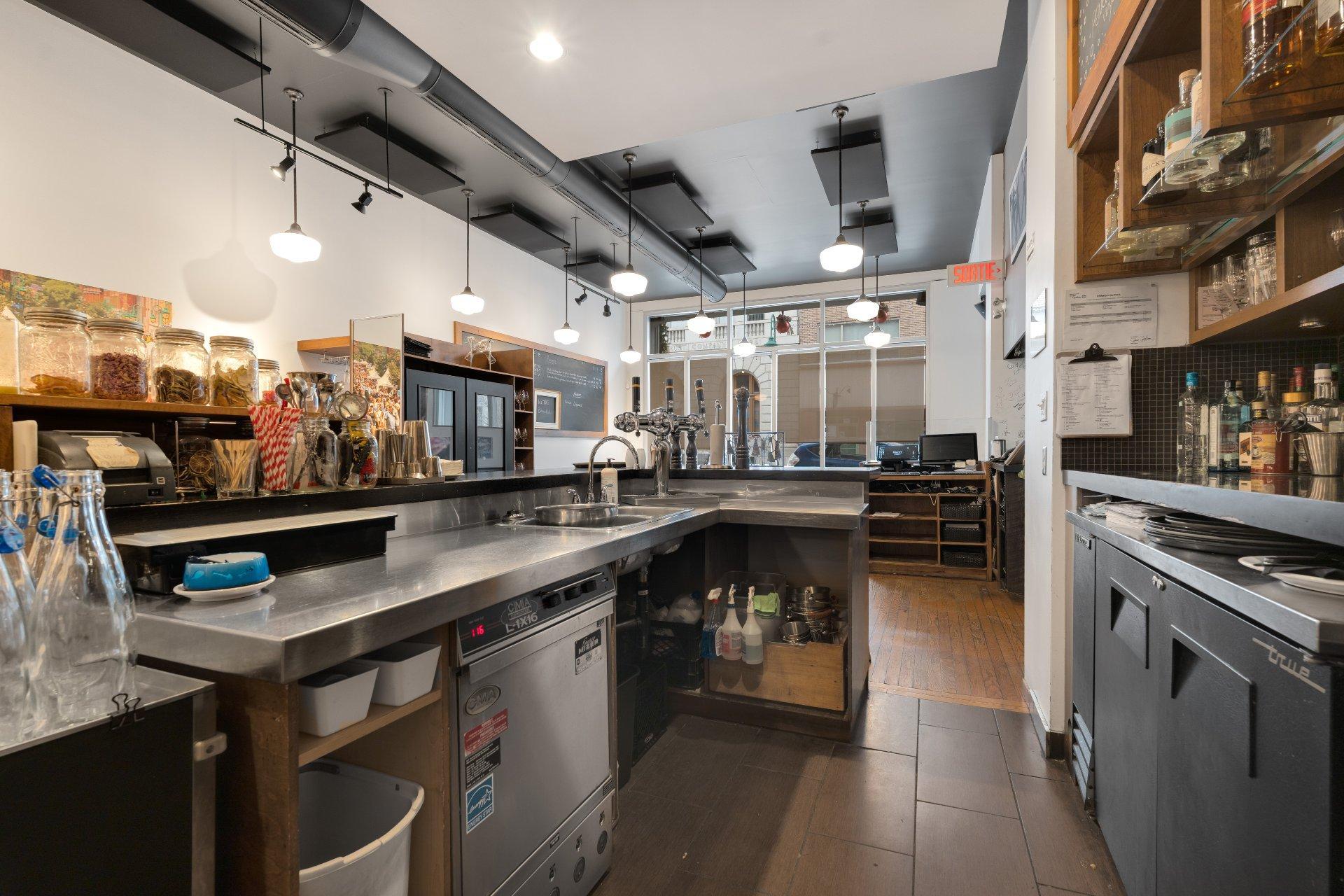 









82


Rue Wellington N.

,
Sherbrooke (Les Nations),




QC
J1H5B8

