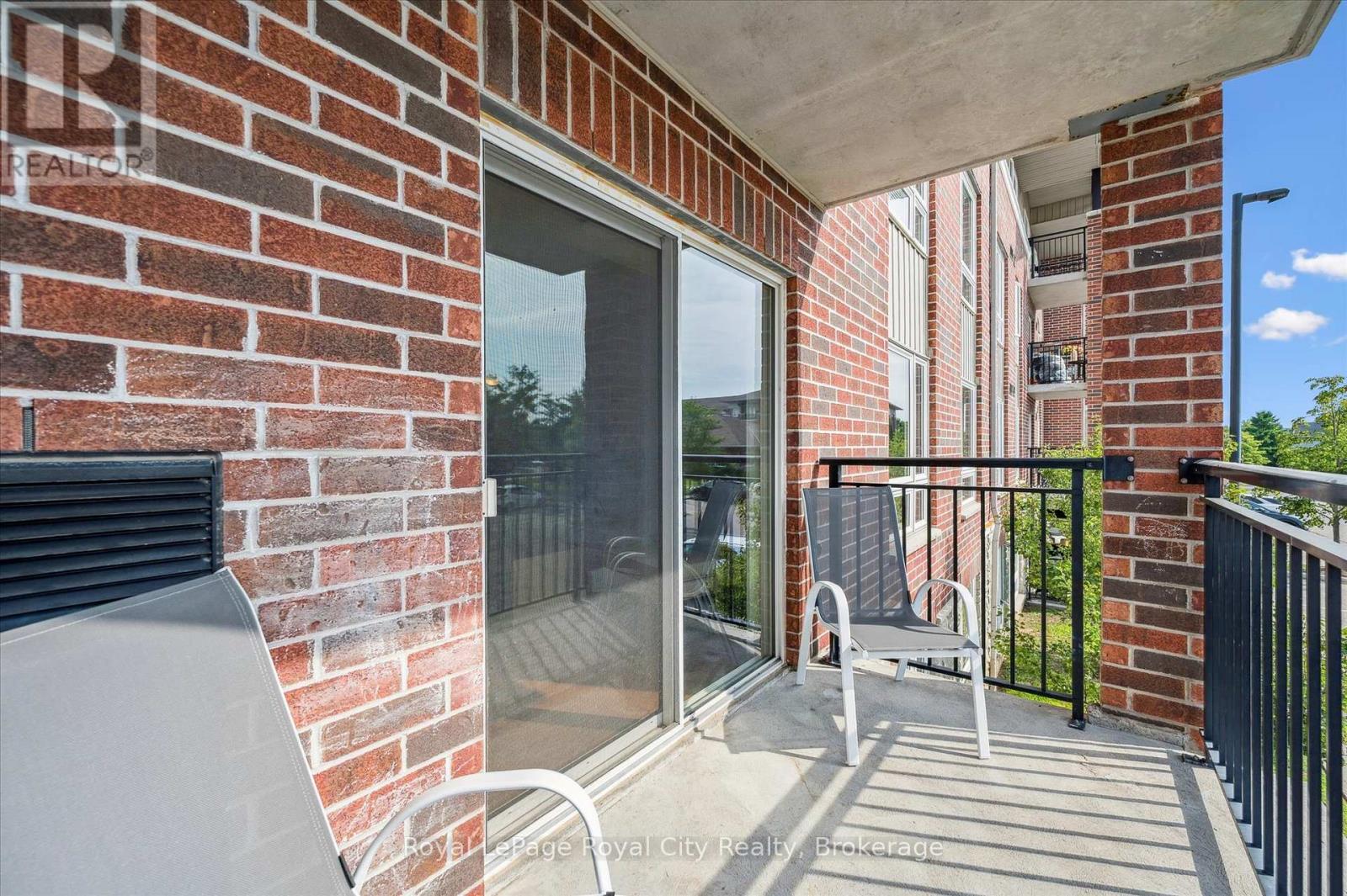 












212 - 37 GOODWIN DRIVE

,
Guelph (Pineridge/Westminster Woods),




Ontario
N1L0E6

