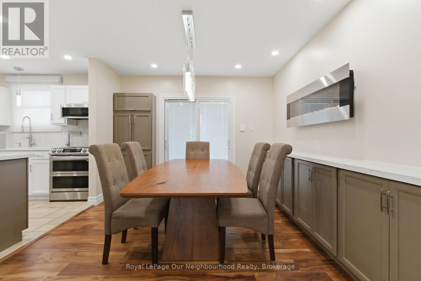 












181 MCMASTER DRIVE

,
London South,




Ontario
N6K1J6

