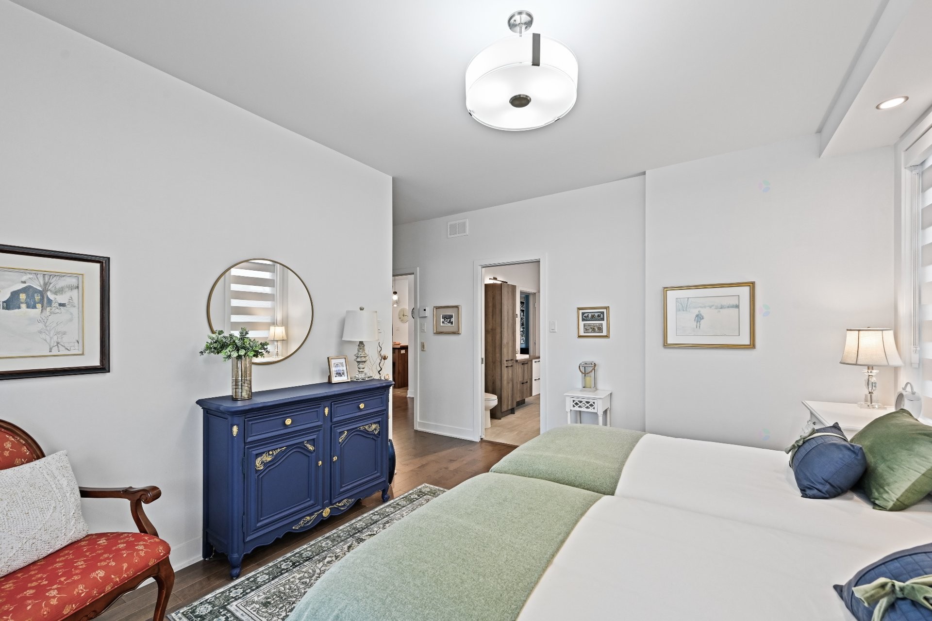 









331


Av. de Venise O.

, 205,
Venise-en-Québec,




QC
J0J2K0

