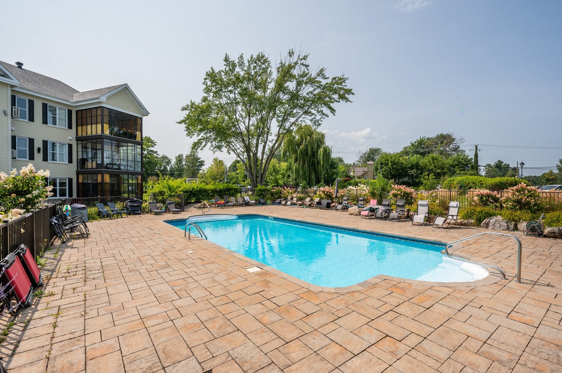 









331


Av. de Venise O.

, 205,
Venise-en-Québec,




QC
J0J2K0

