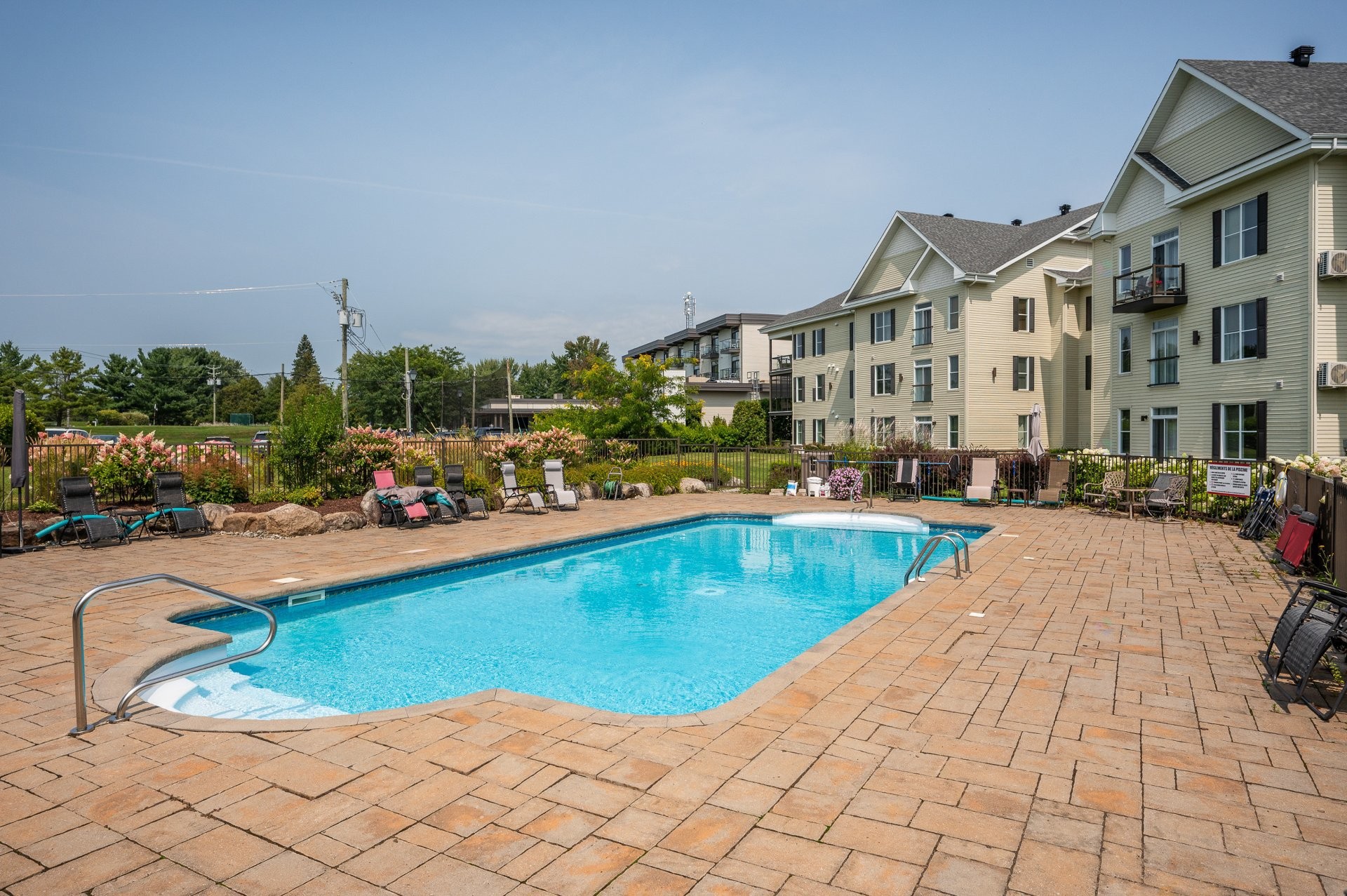 









331


Av. de Venise O.

, 205,
Venise-en-Québec,




QC
J0J2K0

