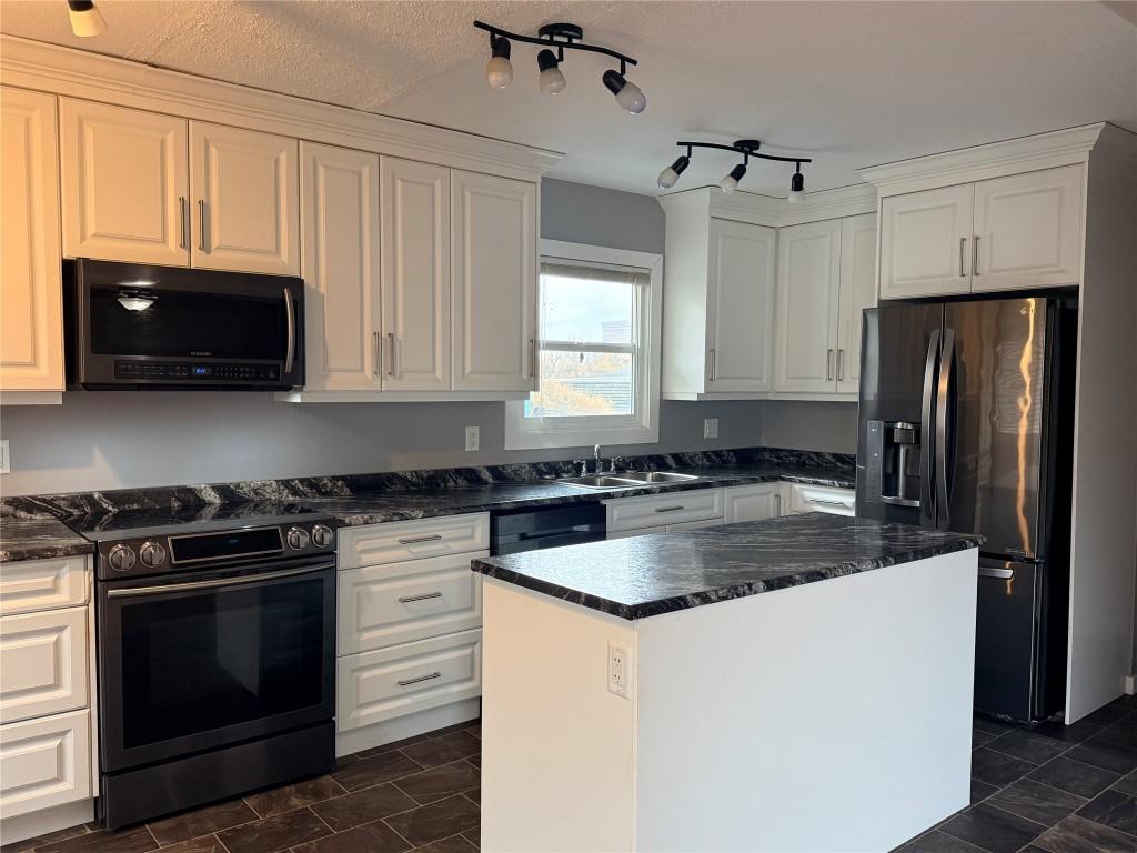 









3503


35

Street,
Vernon,




BC
V1T 6C2

